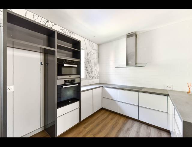2 BEDROOM APARTMENT TO LET IN NIEUW MUCKLENEUK